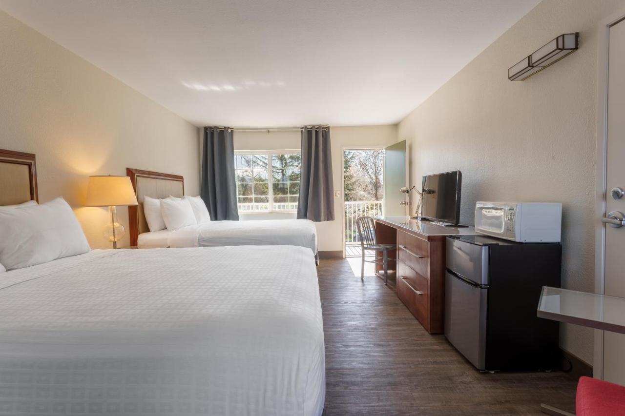 Riverfront Inn Roseburg Eksteriør bilde