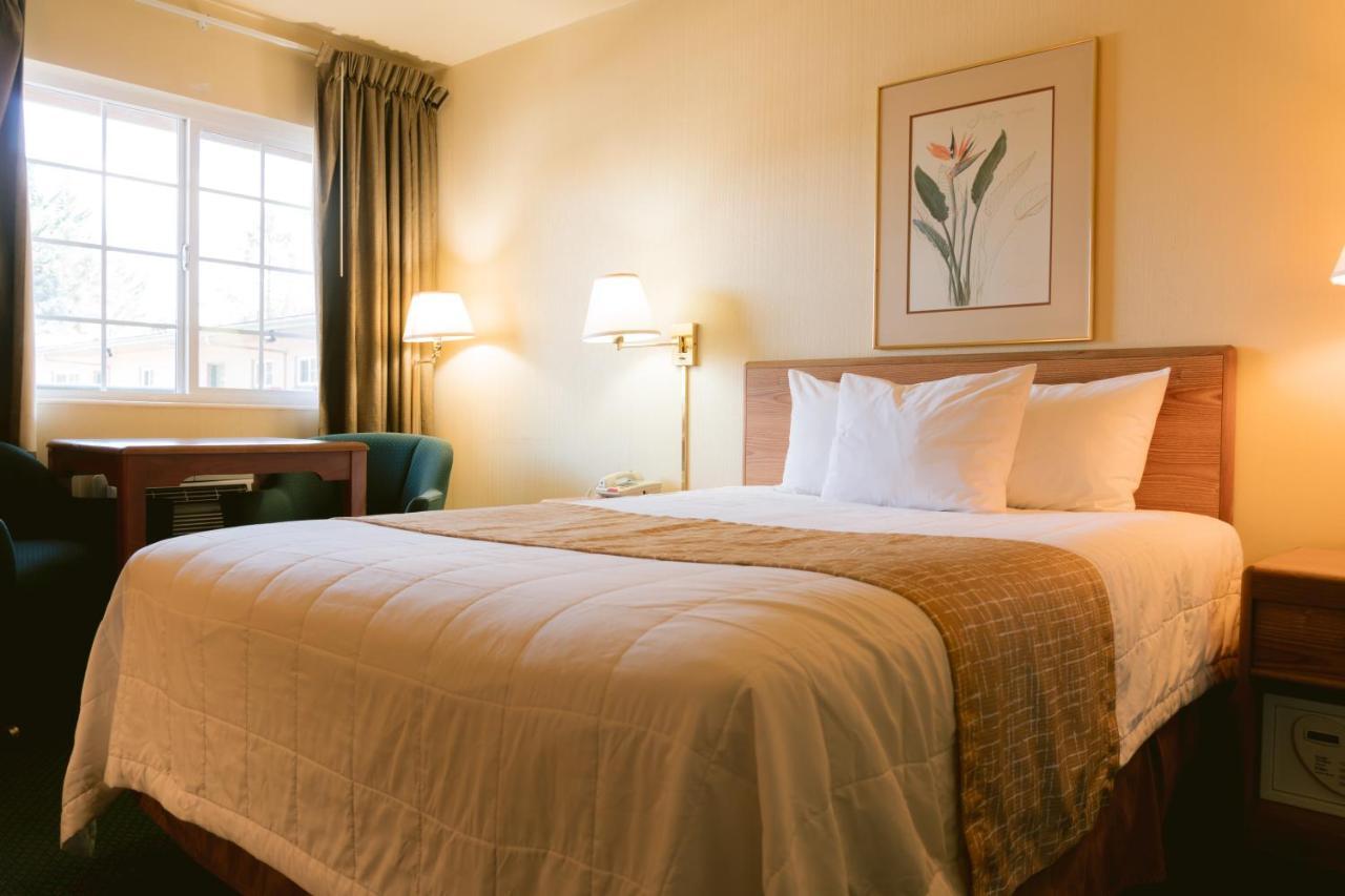 Riverfront Inn Roseburg Eksteriør bilde